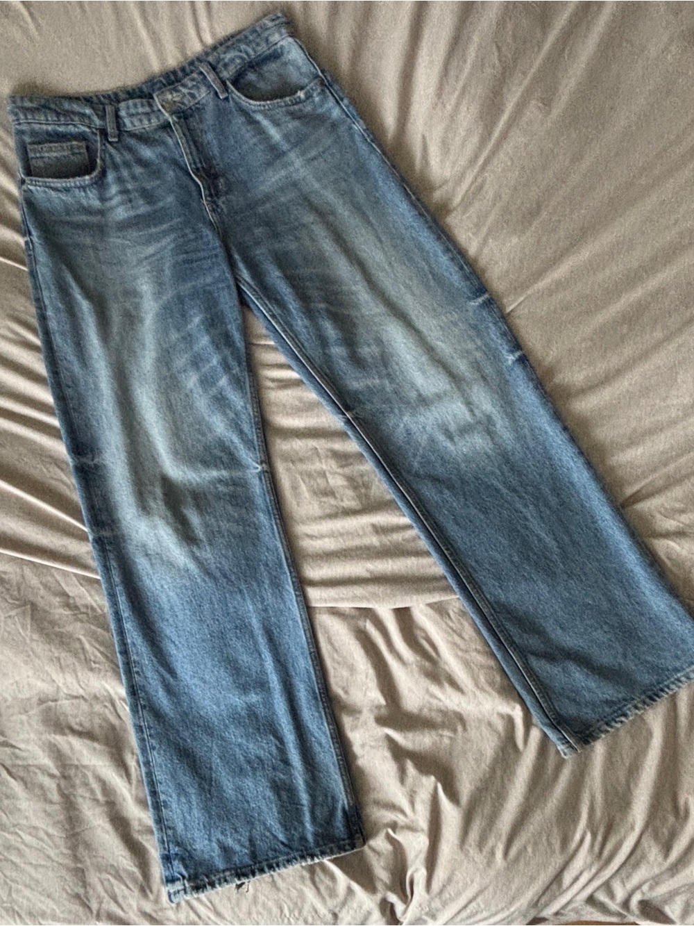 Zara Women's Light Blue Mid-Rise wide-Leg Jeans